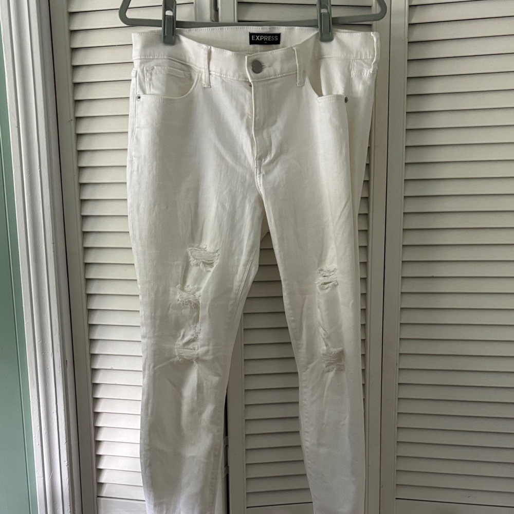 Express Women's White Ripped Skinny Jeans